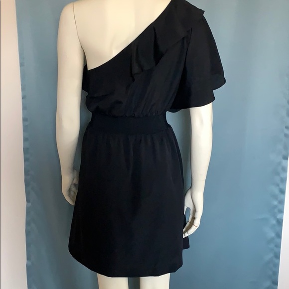 One shoulder black dress - Picture 5 of 9